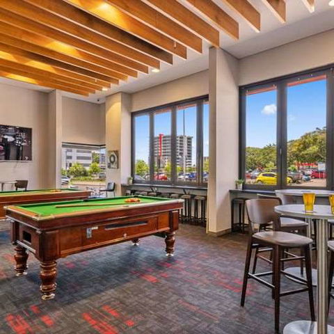 H on Mitchell Apartment Hotel - Your Accommodation 6