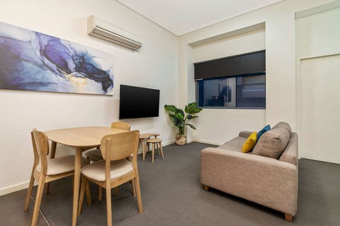 Terminus Apartment Hotel, Ascend Coll - Your Accommodation 2