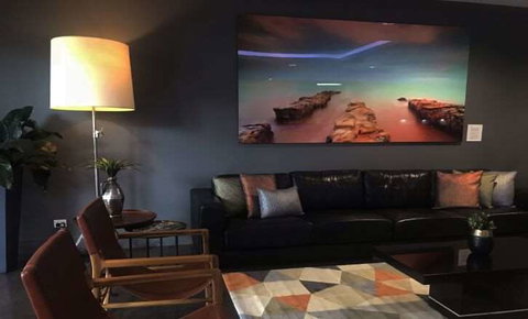 H on Smith Hotel - Your Accommodation 2