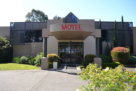 Dingley International Hotel - Your Accommodation 0