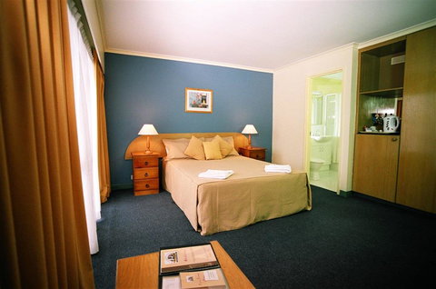 Mount Ommaney Hotel Apartments - Your Accommodation 2