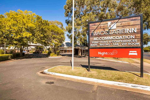 Macquarie Inn - Your Accommodation 0