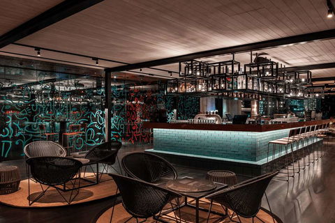 QT Perth - Your Accommodation 16