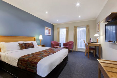 Best Western Plus The Buckingham Inn - Your Accommodation 4