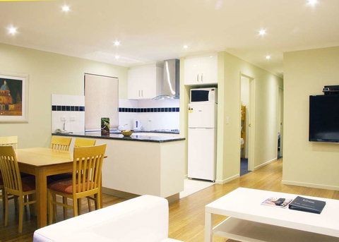 Best Western Plus The Buckingham Inn - Your Accommodation 12