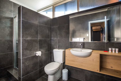 Monash Hotel - Your Accommodation 4