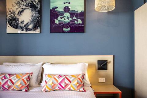 Monash Hotel - Your Accommodation 5