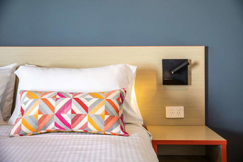 Monash Hotel - Your Accommodation 6