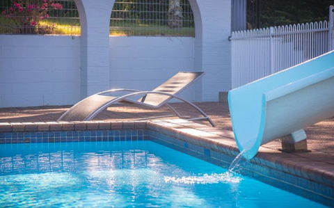 The Big Windmill Motor Lodge - Your Accommodation 2