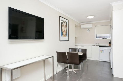 Forrest Hotel & Apartments - Your Accommodation 2