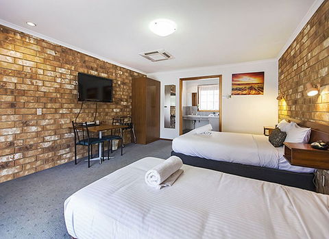 Clare Central Motel - Your Accommodation 1
