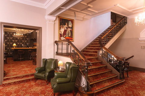 Hadley's Orient Hotel - Your Accommodation 2