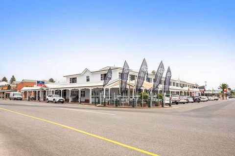 Hotel Victor - Your Accommodation 0