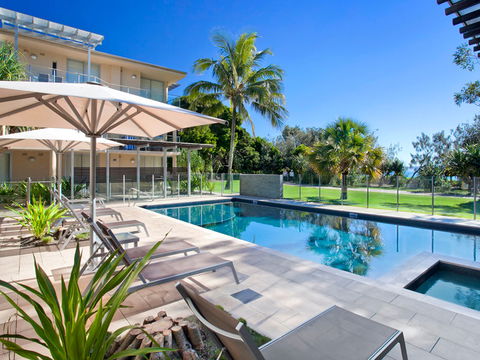 Maison Noosa Beachfront Resort - Your Accommodation 2