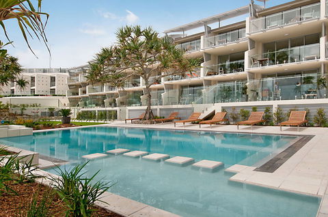 Fairshore Beachfront Apartments - Your Accommodation 0