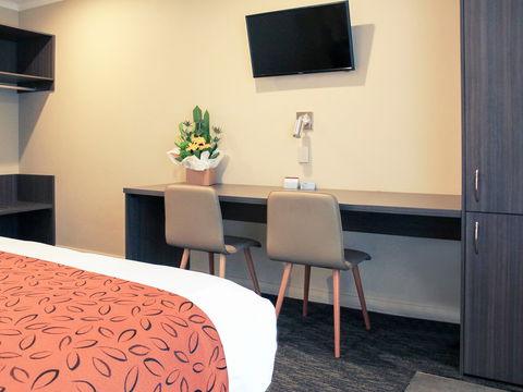 Mercure Orange - Your Accommodation 7