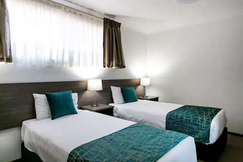 Best Western Plus Ambassador Orange - Your Accommodation 5