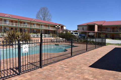 Best Western Plus Ambassador Orange - Your Accommodation 9