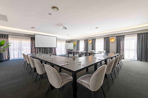 Best Western Plus Ambassador Orange - Your Accommodation 11