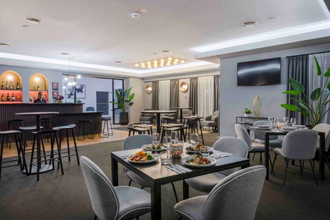 Best Western Plus Ambassador Orange - Your Accommodation 13