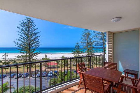 Mantra Coolangatta Beach - Your Accommodation 4