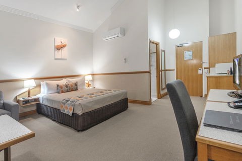 The Airport International Motel - Your Accommodation 4