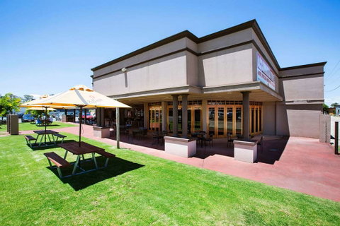 Boomerang Hotel - Your Accommodation 3
