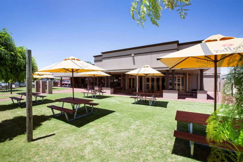 Boomerang Hotel - Your Accommodation 4
