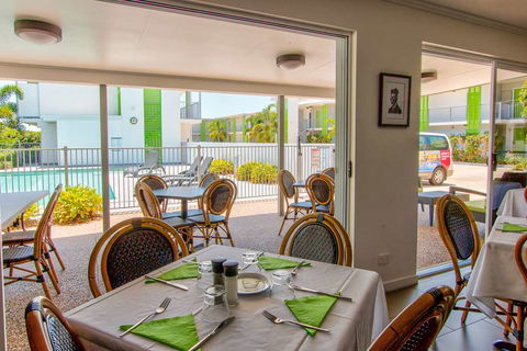 Mackay Oceanside Central Hotel - Your Accommodation 9