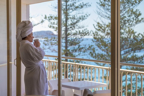 Crowne Plaza Terrigal - Your Accommodation 1