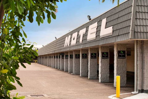 Dalrymple Motel - Your Accommodation 0