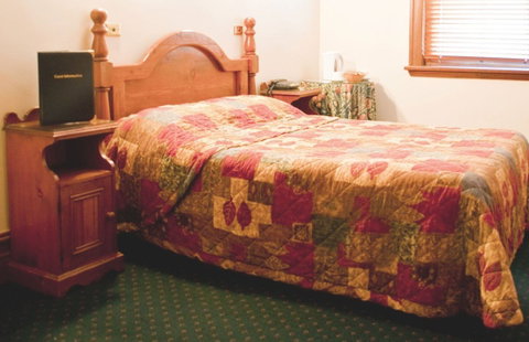 O'Malleys Hotel - Your Accommodation 1
