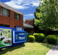 Lamplighter Motel - Your Accommodation