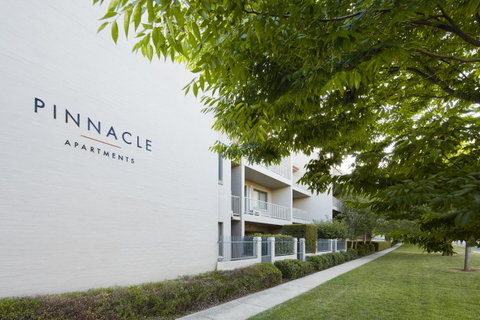 Pinnacle Apartments - Your Accommodation 0