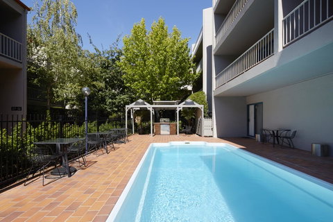Pinnacle Apartments - Your Accommodation 1