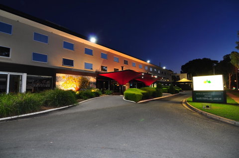 Pavilion On Northbourne - Your Accommodation 29