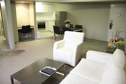 Pavilion On Northbourne - Your Accommodation 14