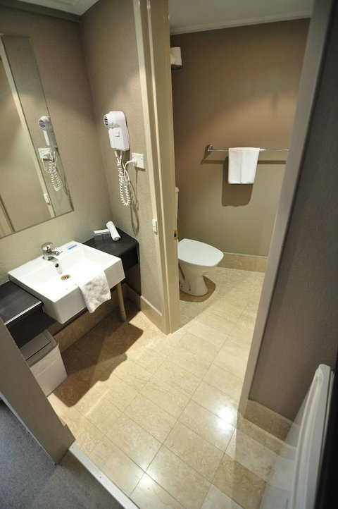 Pavilion On Northbourne - Your Accommodation 20