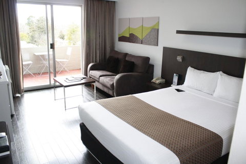 Pavilion On Northbourne - Your Accommodation 40