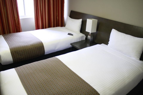 Pavilion On Northbourne - Your Accommodation 12