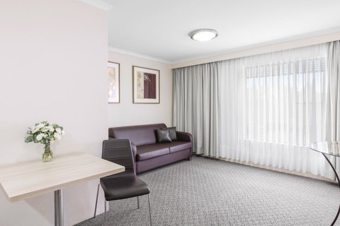 Garden City Hotel, Best Western Signature Collection - Your Accommodation 16