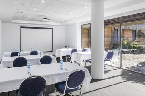 Garden City Hotel, Best Western Signature Collection - Your Accommodation 21