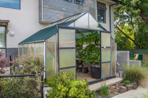 One Of A Kind Apartments - Your Accommodation 37