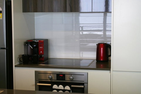 Modern Executive Apt@Barton*1BR*WiFi*Gym*Secure Parking*Canberra - Your Accommodation 4