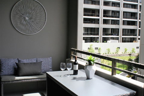Modern Executive Apt@Barton*1BR*WiFi*Gym*Secure Parking*Canberra - Your Accommodation 2