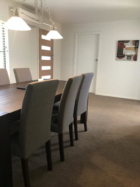 Central Tranquility Heart Of Orange - Your Accommodation 3