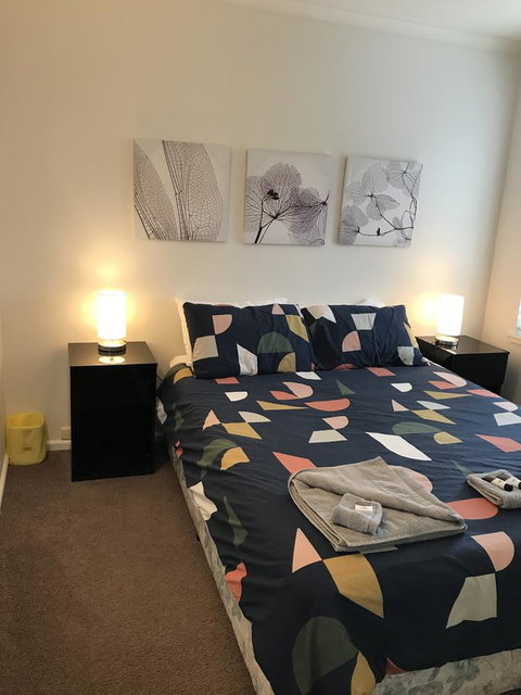 Central Tranquility Heart Of Orange - Your Accommodation 16