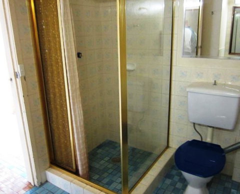 Canberra Lyneham Motor Inn - Your Accommodation 13