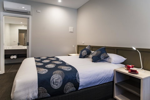 Leumeah Lodge - Your Accommodation 7