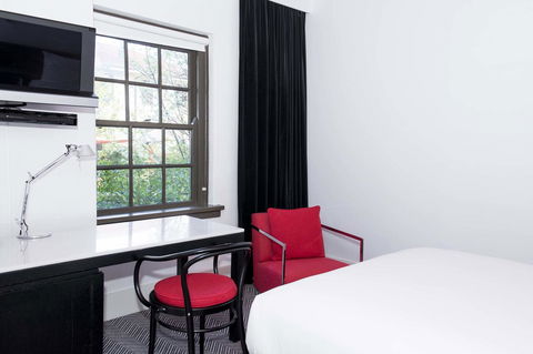 Peppers Gallery Hotel - Your Accommodation 13